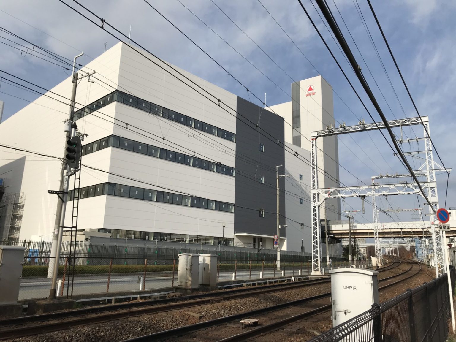 「武田薬品工業 大阪工場」敷地内に新たに建設された建物とは⁉ 十三エクスプレス 「武田薬品工業 大阪工場」敷地内に新たに建設された建物とは⁉ 十三エクスプレス